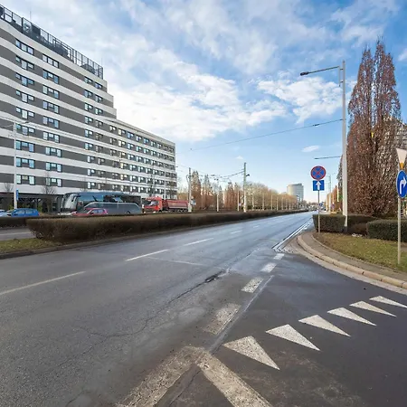 Διαμέρισμα Funkcjonalny Praca Zdalna W Doskonalej Lokalizacji Wroclawia By Renters