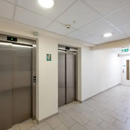 Funkcjonalny Praca Zdalna W Doskonalej Lokalizacji Wroclawia By Renters