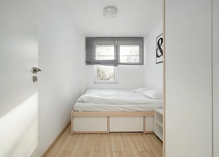 Funkcjonalny Praca Zdalna W Doskonalej Lokalizacji Wroclawia By Renters Διαμέρισμα Βρότσλαβ