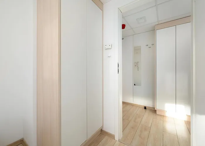 Funkcjonalny Praca Zdalna W Doskonalej Lokalizacji Wroclawia By Renters Appartement