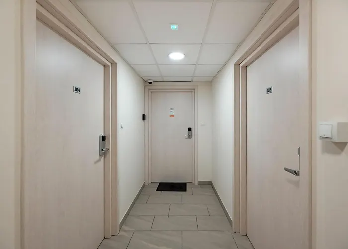 Funkcjonalny Praca Zdalna W Doskonalej Lokalizacji Wroclawia By Renters Appartement