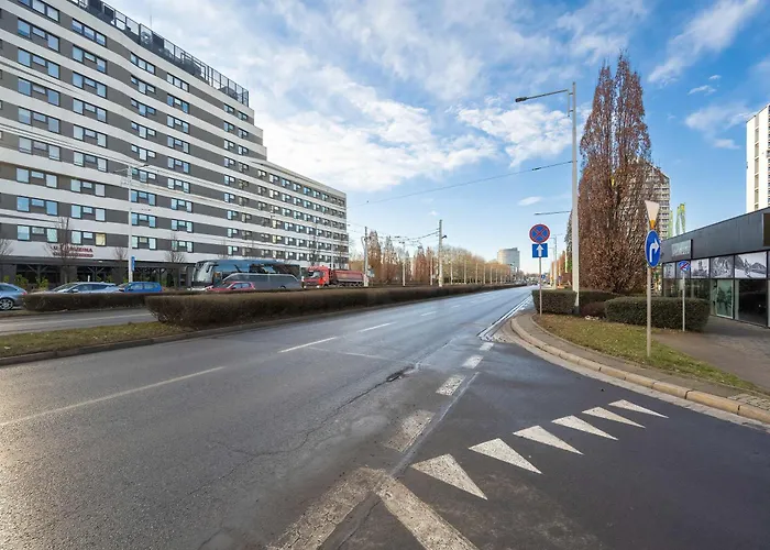 Διαμέρισμα Funkcjonalny Praca Zdalna W Doskonalej Lokalizacji Wroclawia By Renters